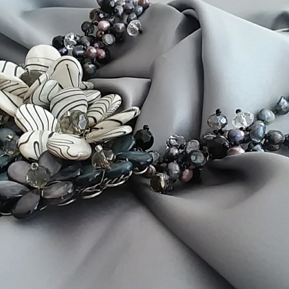 Necklace - Picture 5 of 8